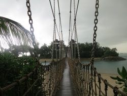 Brücke zum südlichsten Punkt von Kontinental-Asien.