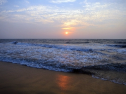 Sonnenuntergang am Strand von Negombo.