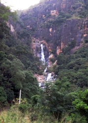 Ravana Wasserfall bei Ella.