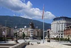 Mazedonischer Platz mit Statue Alexanders des Großen.