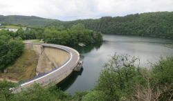 Blick auf den Stausee.