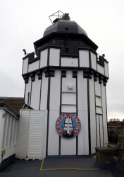 Camera Obscura von außen (ganz oben auf dem Dach).