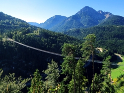400 m Hängebrücke.
