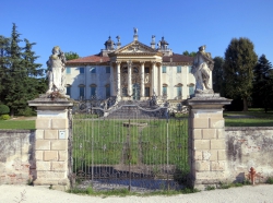 Villa Giovanelli Colonna