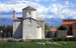 Die kleinste Kathedrale der Welt: Crkva svetoga Križa.