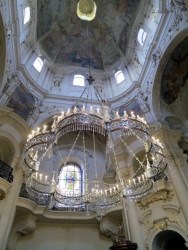 Im Inneren der St.-Nikolaus-Kirche.