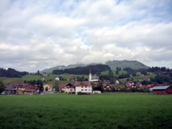 tag10_bild01_allgaeu_wolken