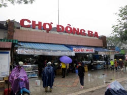 Eingang zum Dong-Ba-Markt.