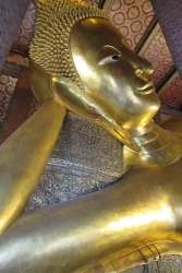 Kopf des liegenden Buddhas.